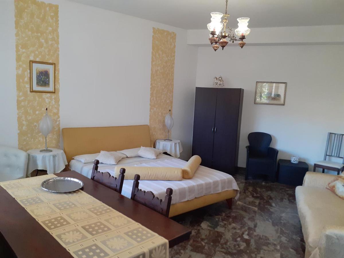 Saglia Apartments Malcesine Eksteriør billede